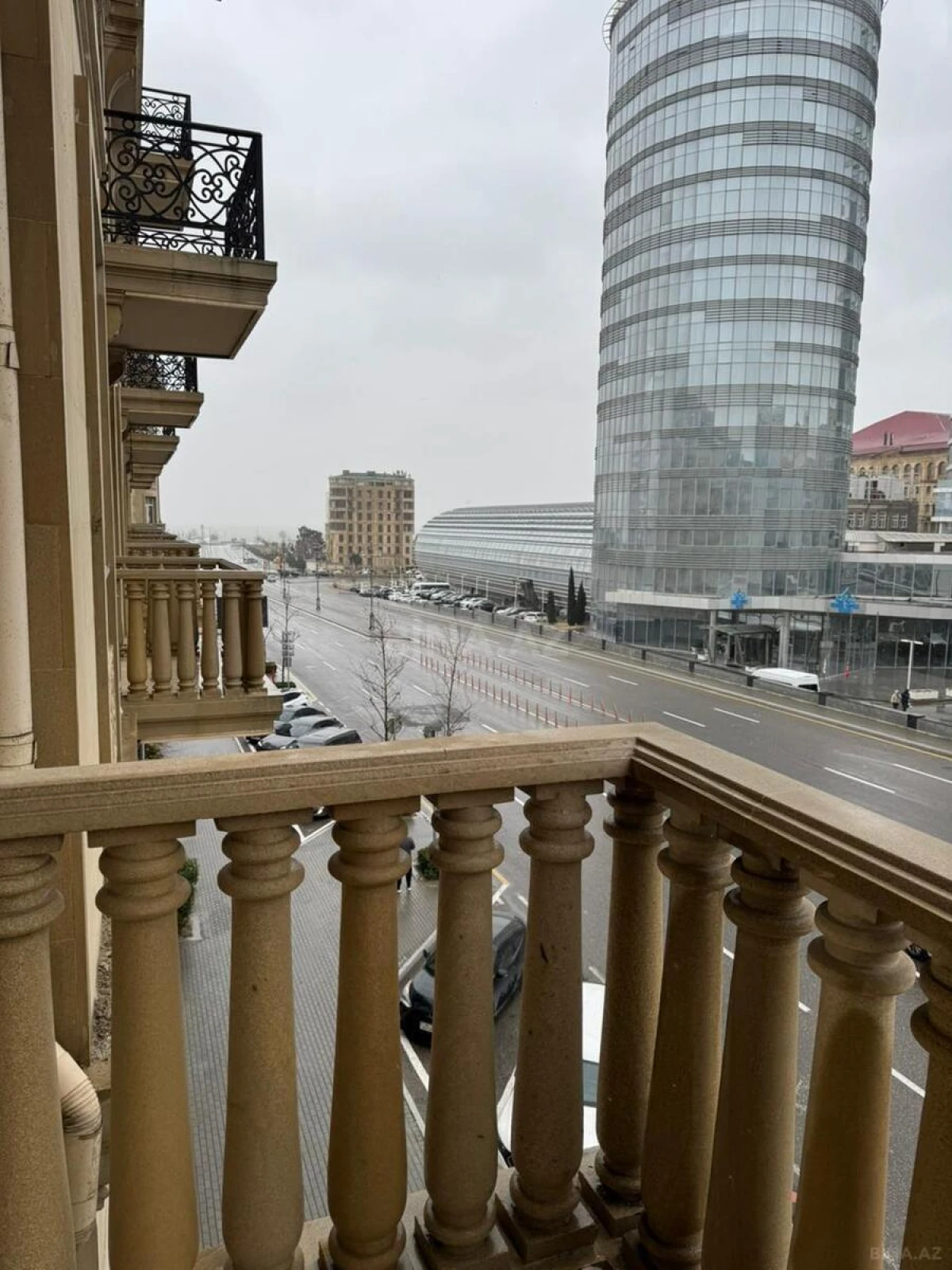 Kirayə verilir 2 otaqlı mənzil 60 m²