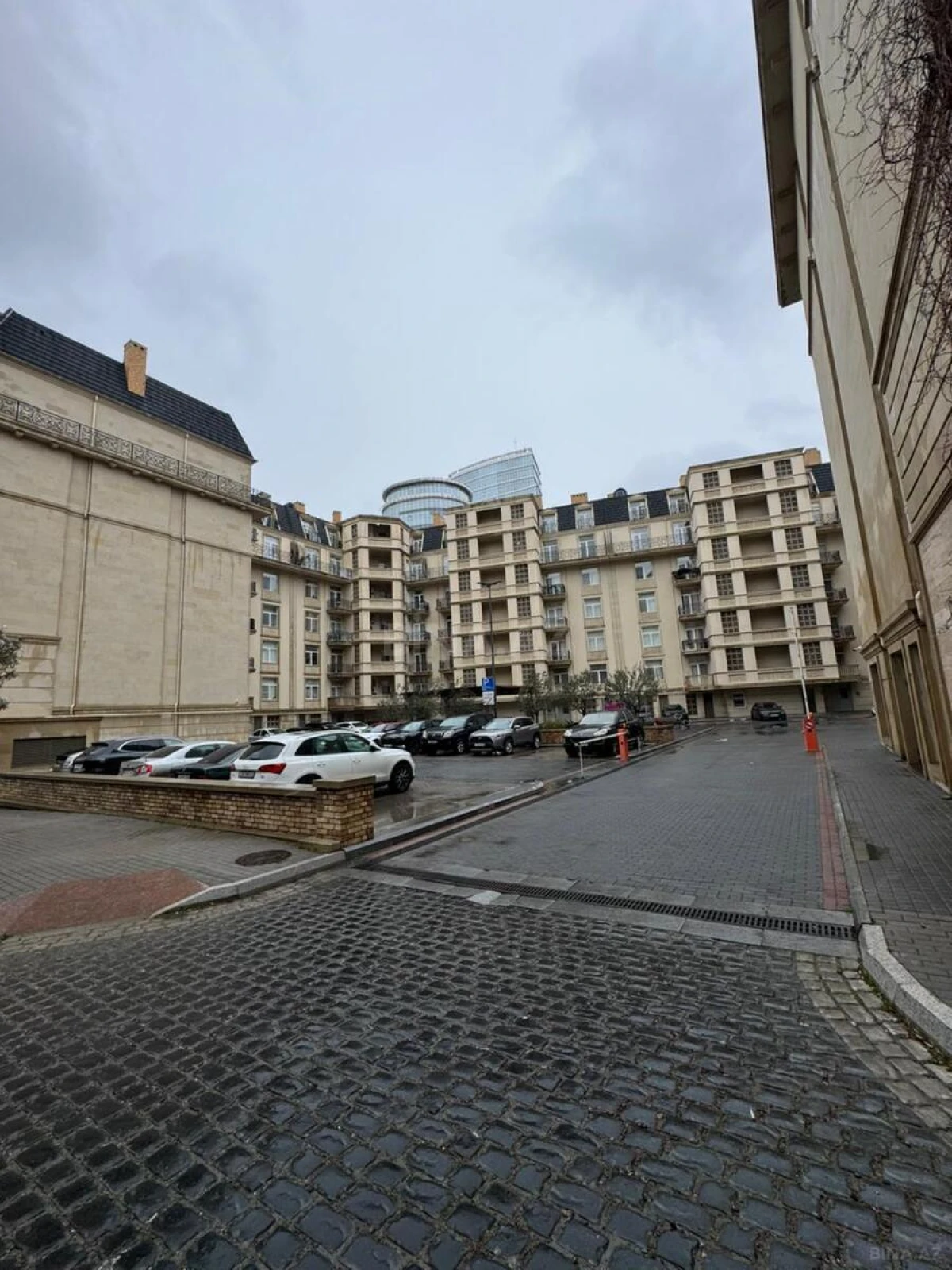 Kirayə verilir 2 otaqlı mənzil 60 m²