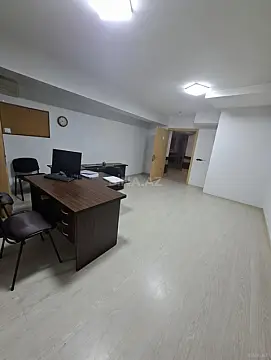 Kirayə verilir 1 otaqlı ofis 40 m²