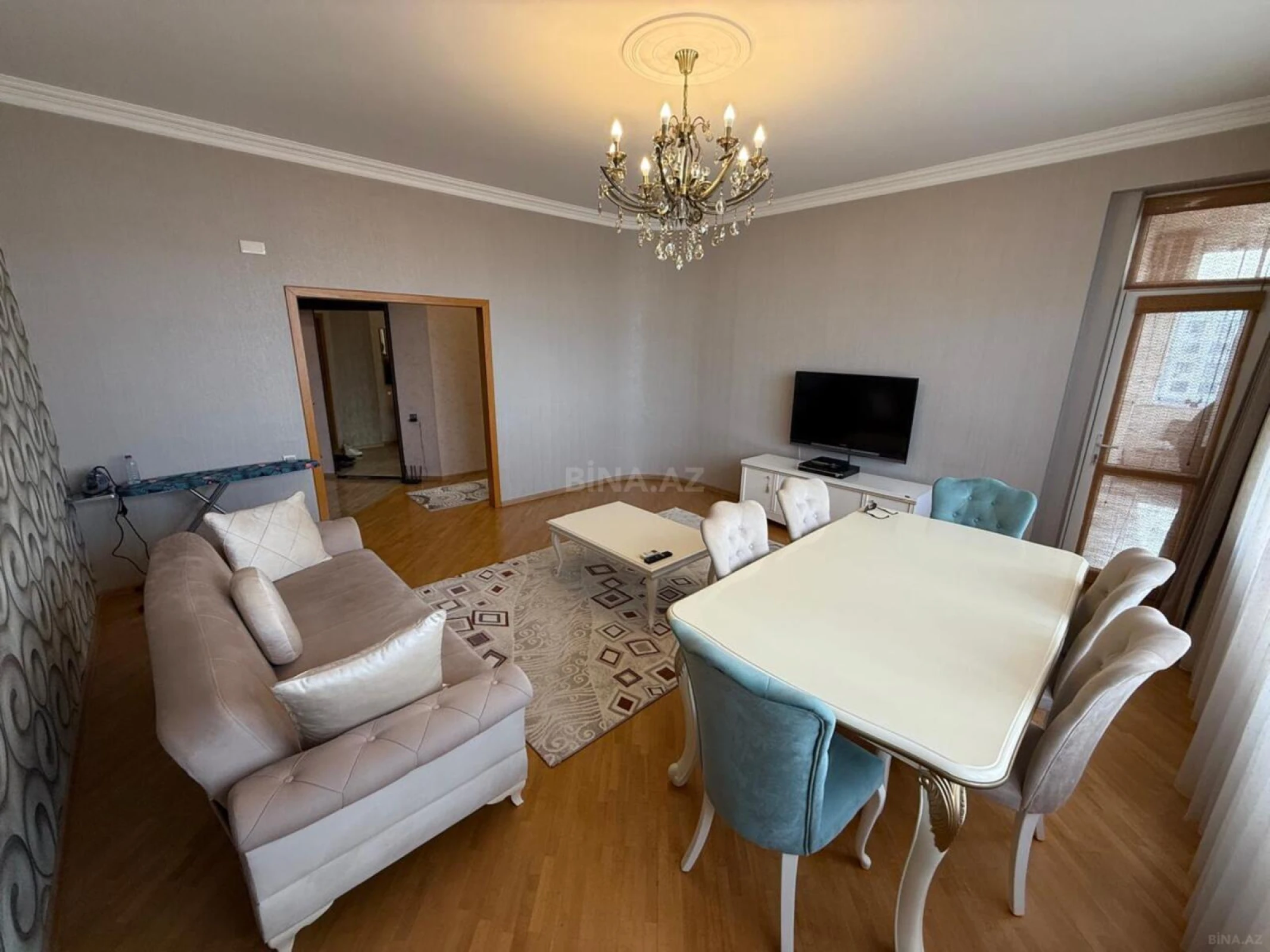 Kirayə verilir 3 otaqlı mənzil 110 m²