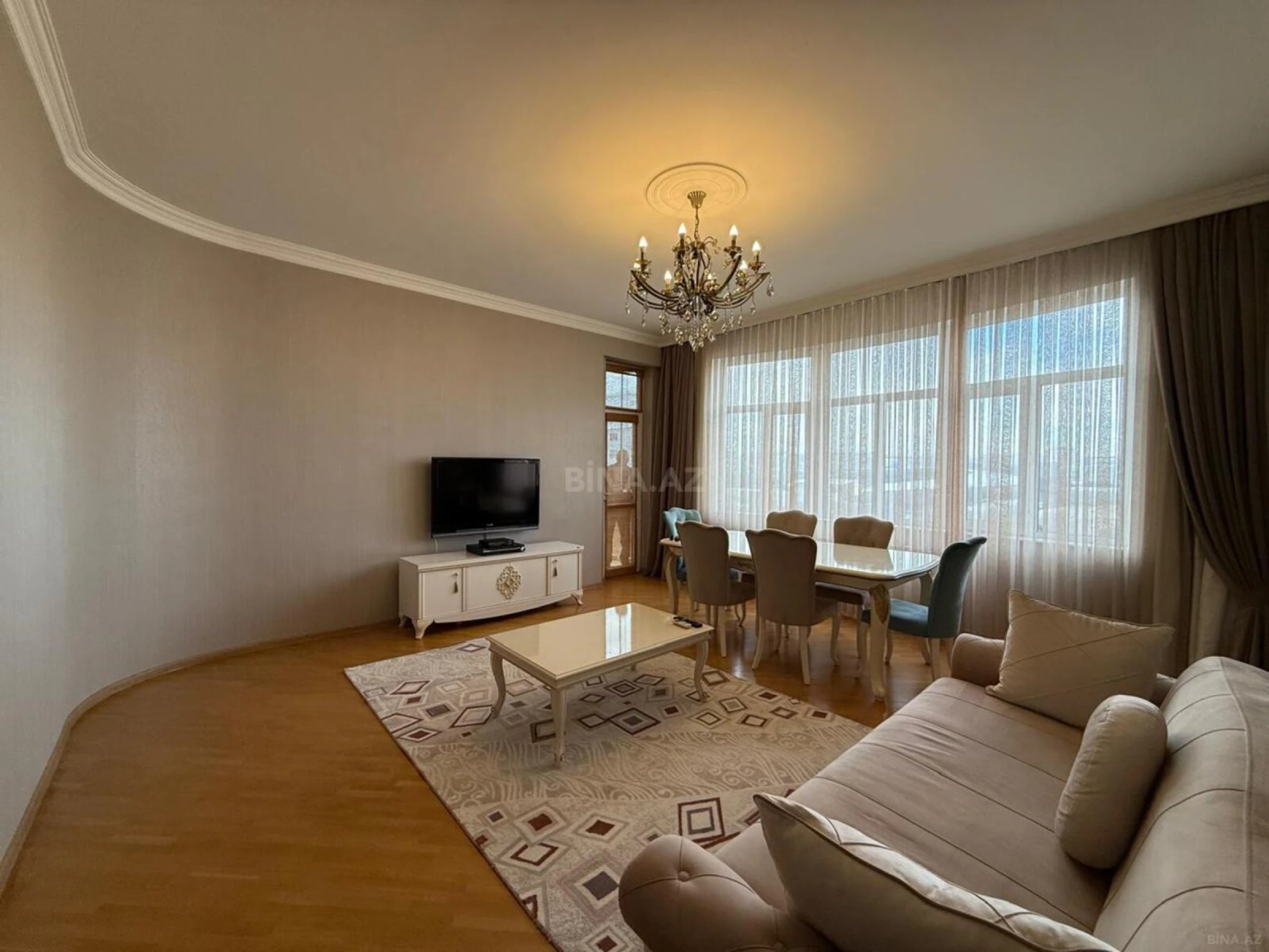 Kirayə verilir 3 otaqlı mənzil 110 m²