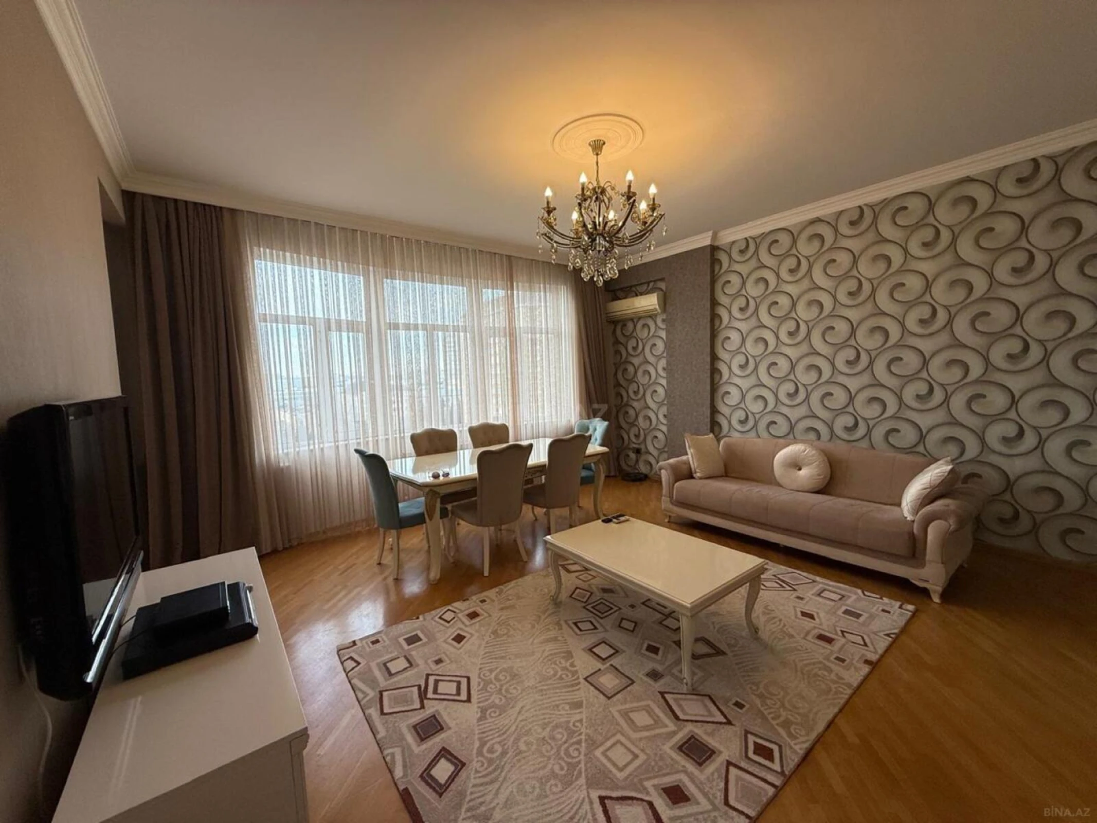Kirayə verilir 3 otaqlı mənzil 110 m²