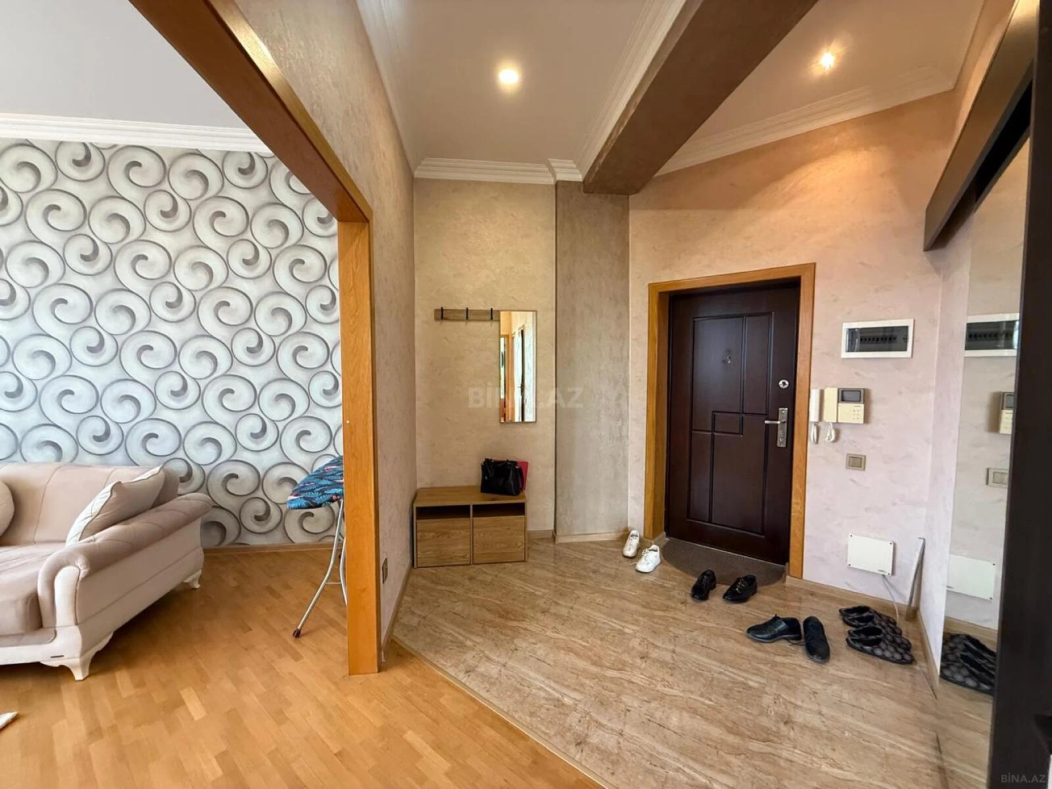 Kirayə verilir 3 otaqlı mənzil 110 m²