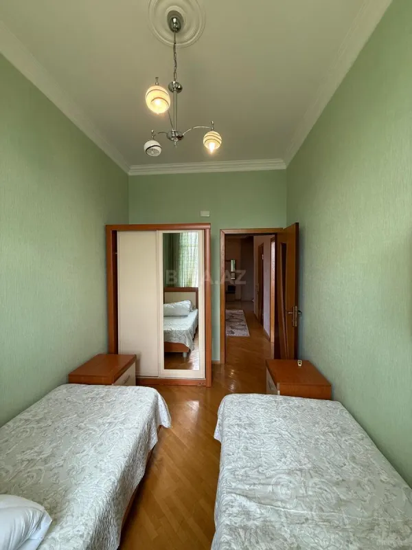 Kirayə verilir 3 otaqlı mənzil 110 m²