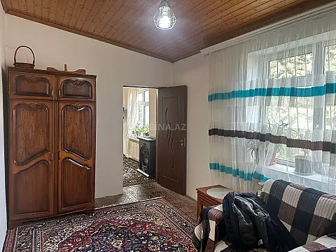Satılır 4 otaqlı həyət evi 150 m²