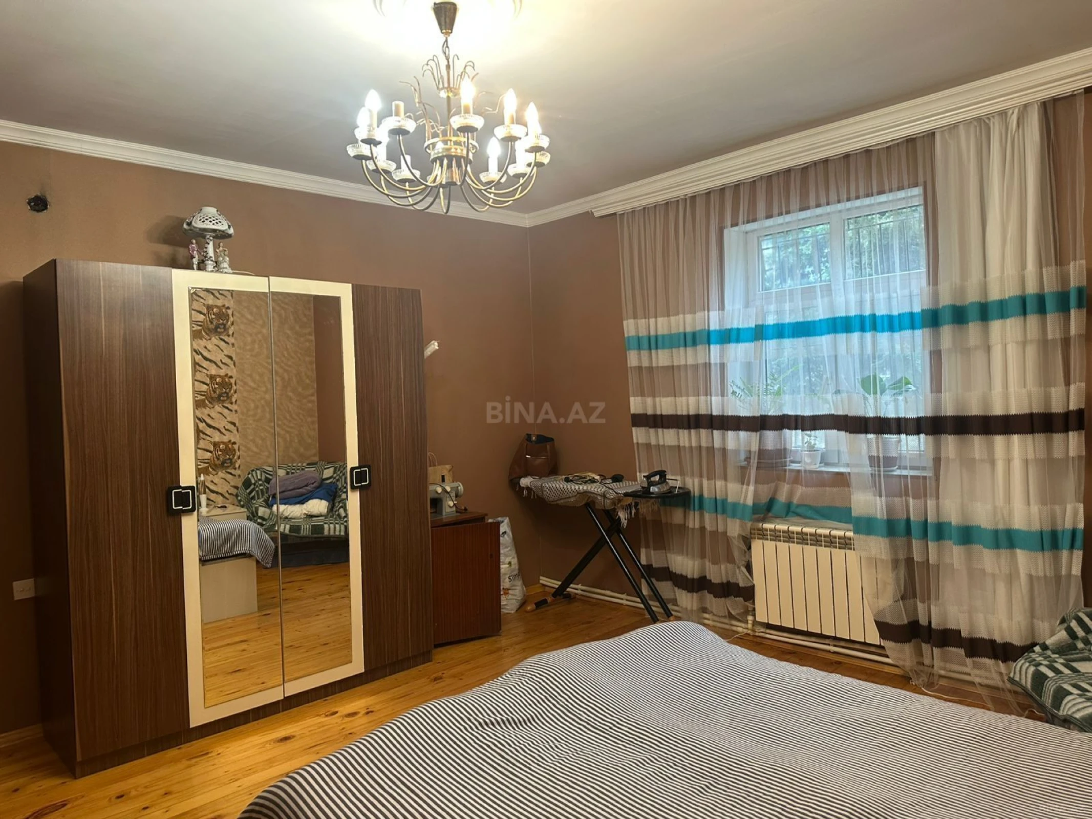 Satılır 4 otaqlı həyət evi 150 m²
