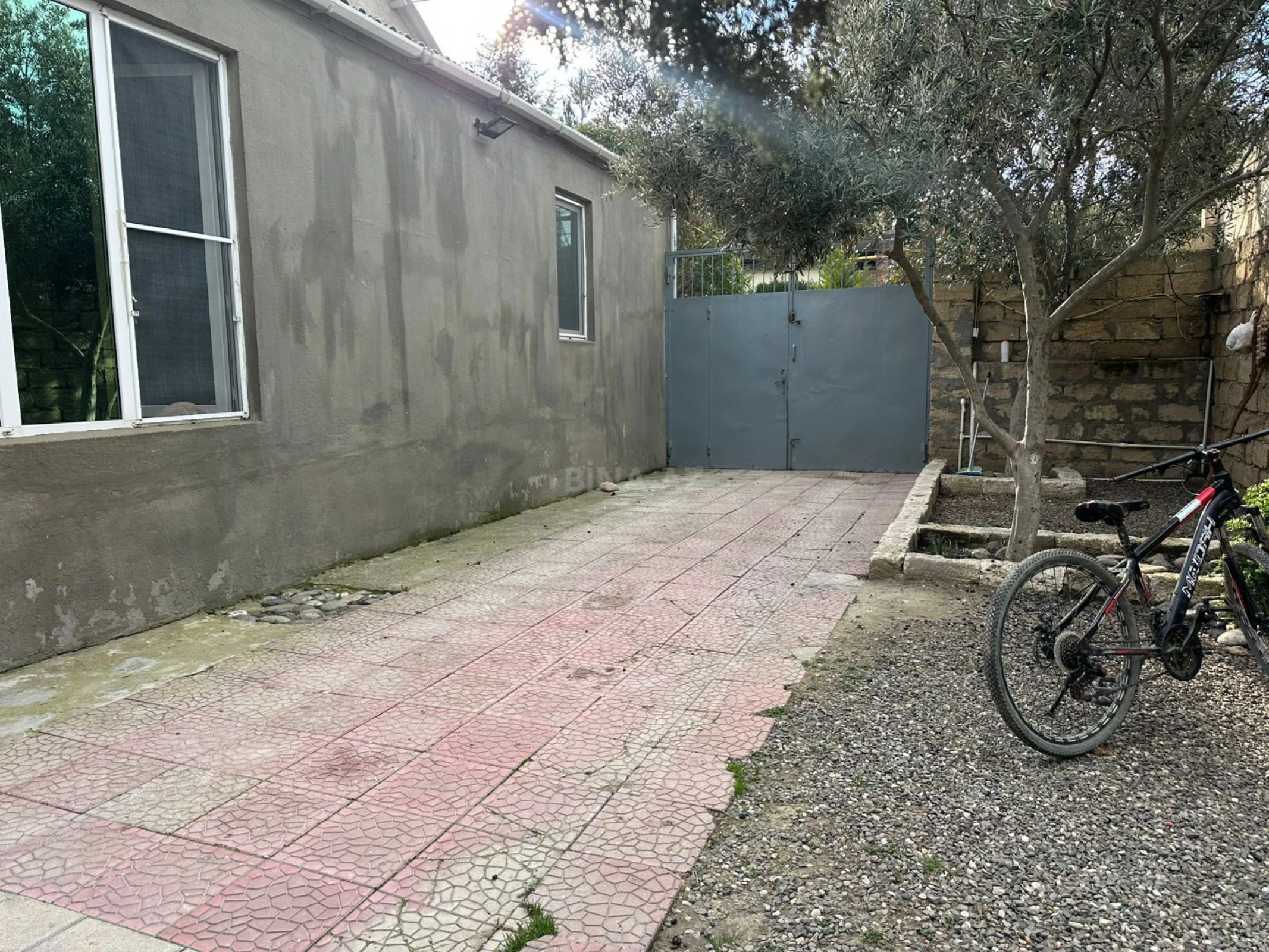 Satılır 4 otaqlı həyət evi 150 m²