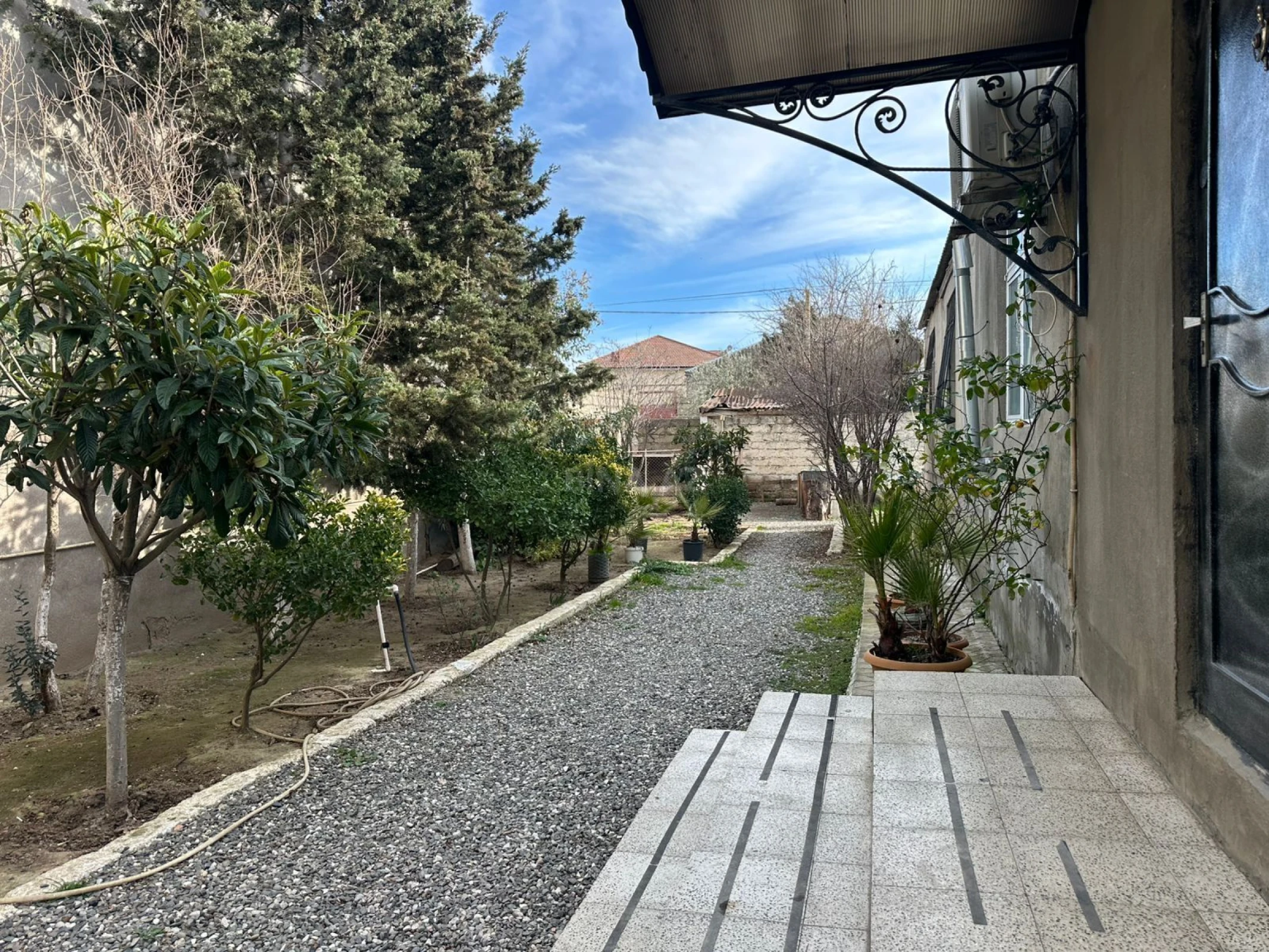 Satılır 4 otaqlı həyət evi 150 m²