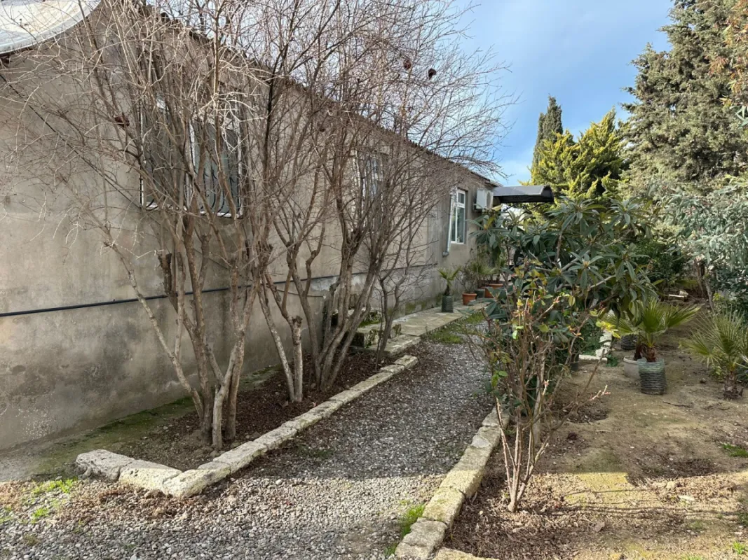 Satılır 4 otaqlı həyət evi 150 m²
