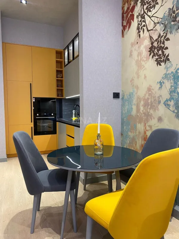 Kirayə verilir 2 otaqlı mənzil 60 m²