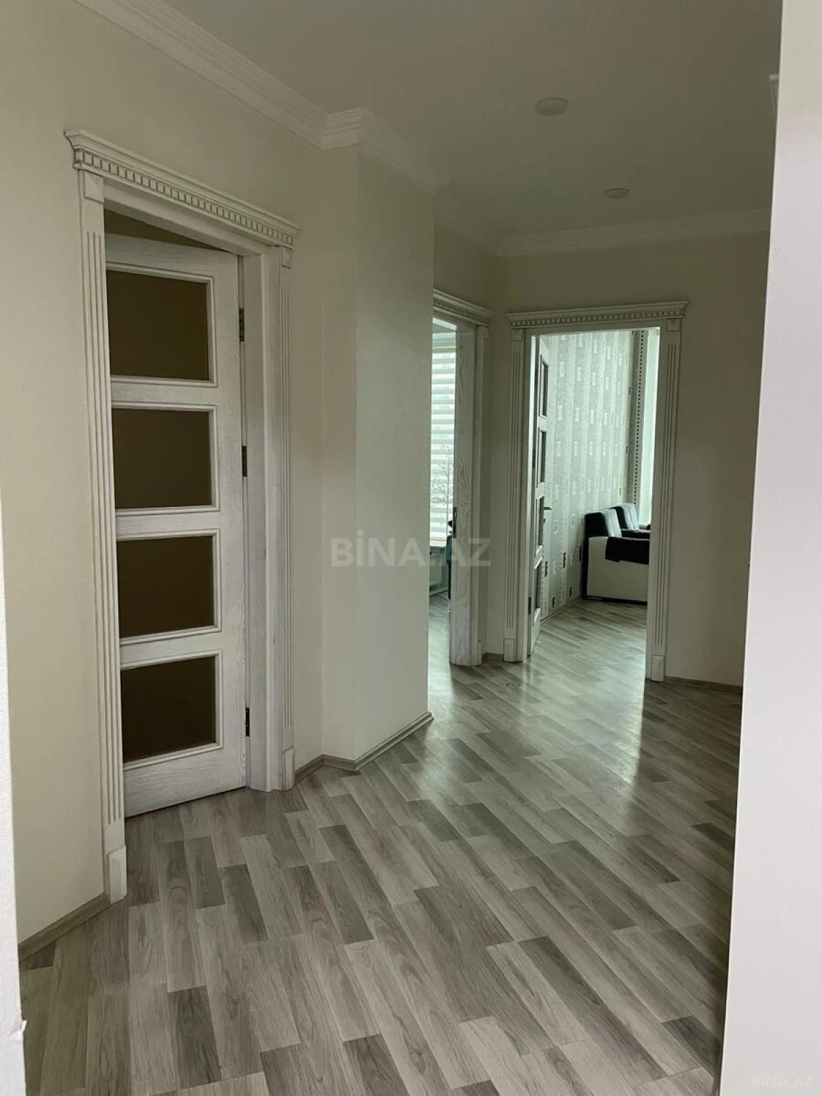 Kirayə verilir 2 otaqlı ofis 123 m²