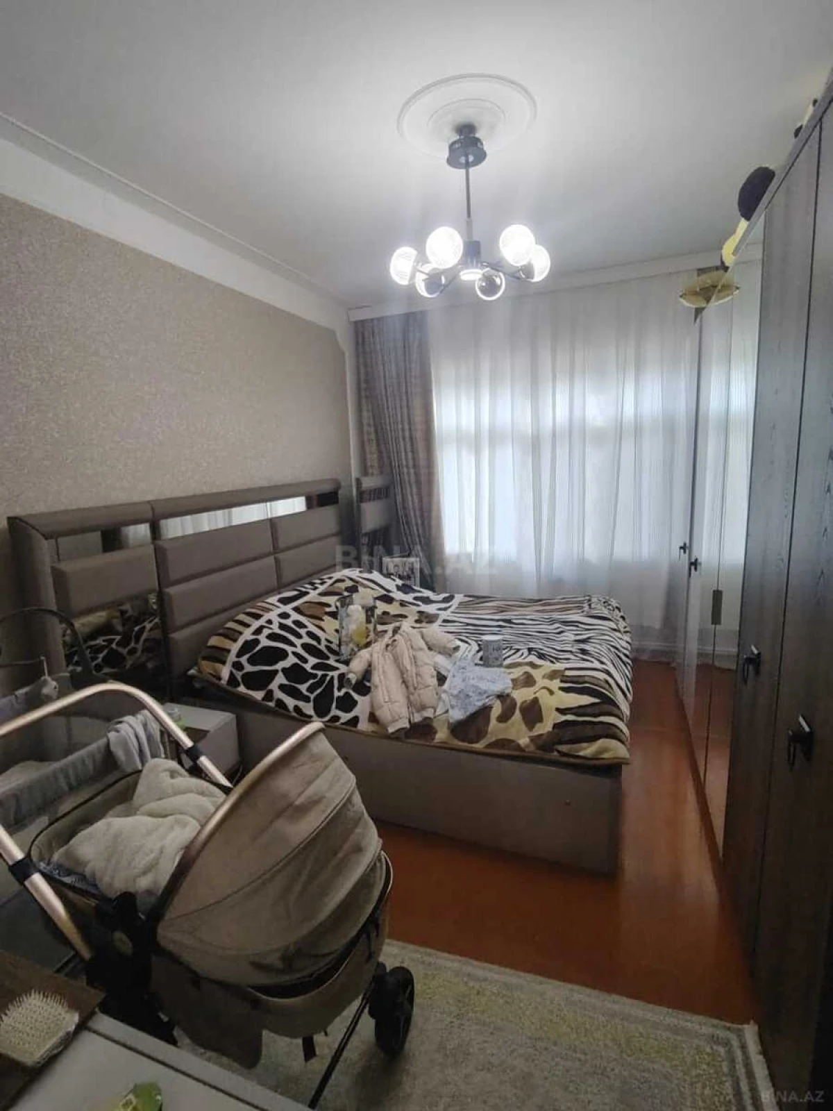 Satılır 4 otaqlı mənzil 85 m²