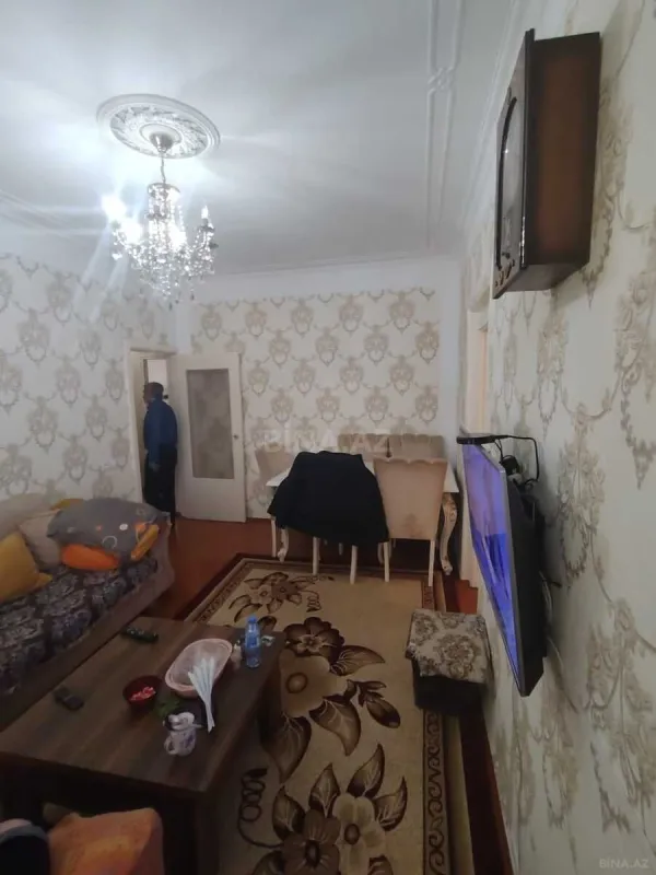 Satılır 4 otaqlı mənzil 85 m²
