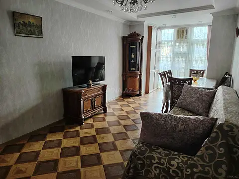 Satılır 4 otaqlı mənzil 85 m² — Bakı, Həzi Aslanov qəs. 4 otaq 85.00 m²