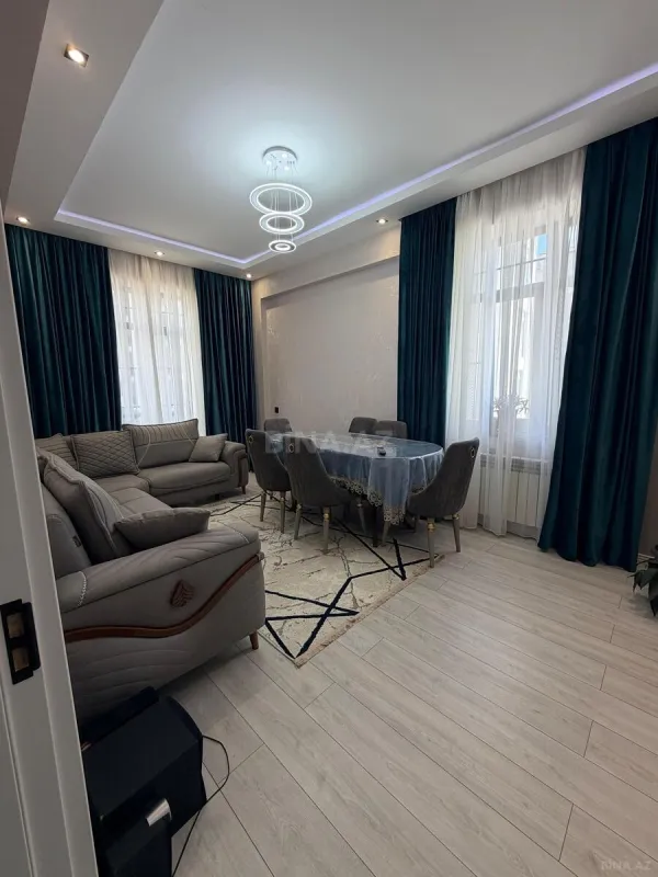 Satılır 2 otaqlı mənzil 67 m²