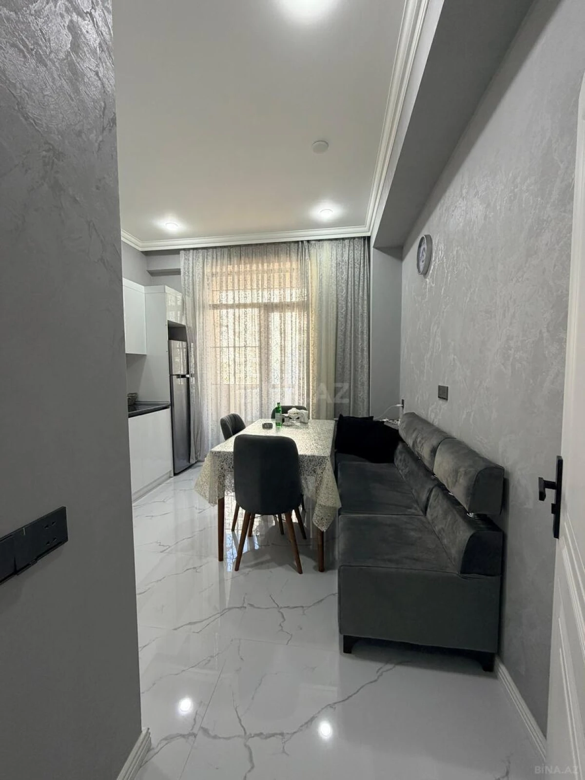 Satılır 2 otaqlı mənzil 67 m²