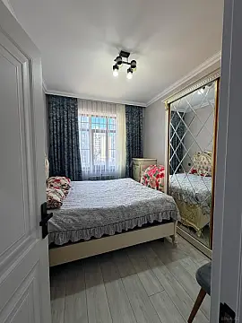 Satılır 2 otaqlı mənzil 67 m²
