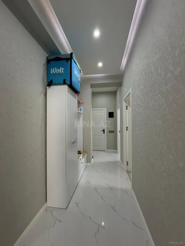 Satılır 2 otaqlı mənzil 67 m²