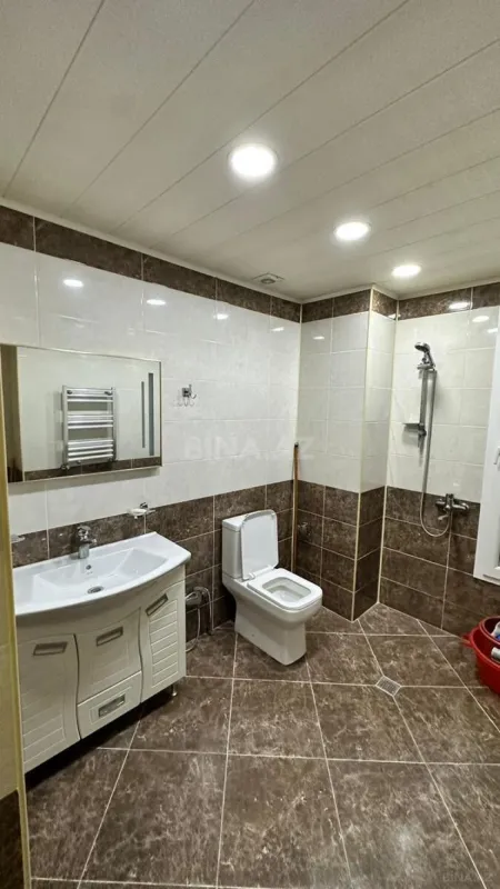 Kirayə verilir obyekt 165 m²