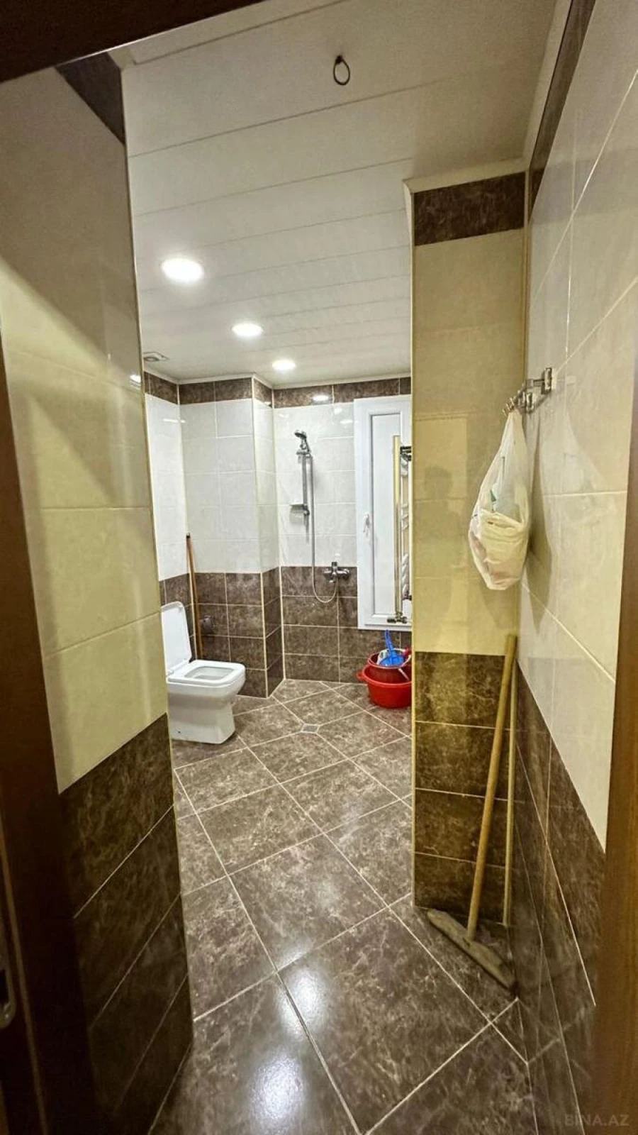 Kirayə verilir obyekt 165 m²