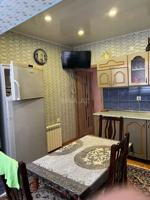 Satılır 4 otaqlı mənzil 70 m²