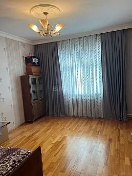 Satılır 4 otaqlı mənzil 70 m²