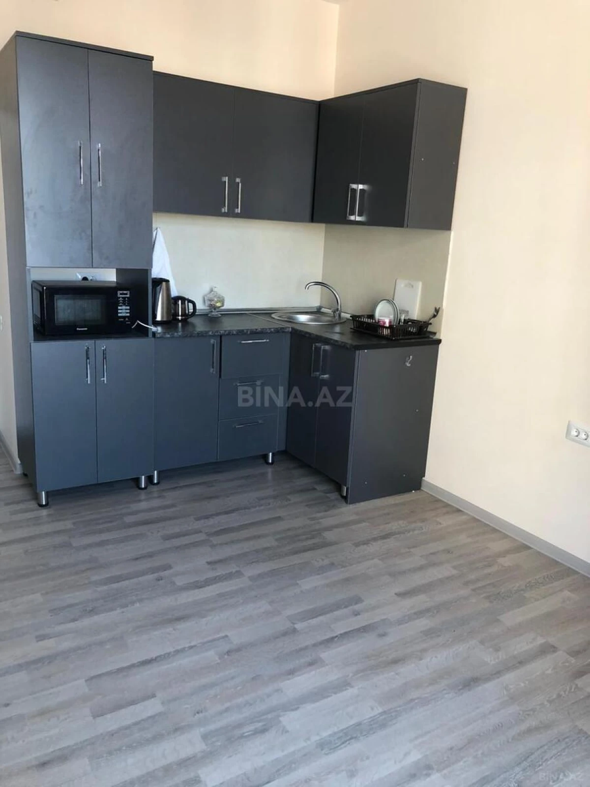 Kirayə verilir 3 otaqlı ofis 180 m²