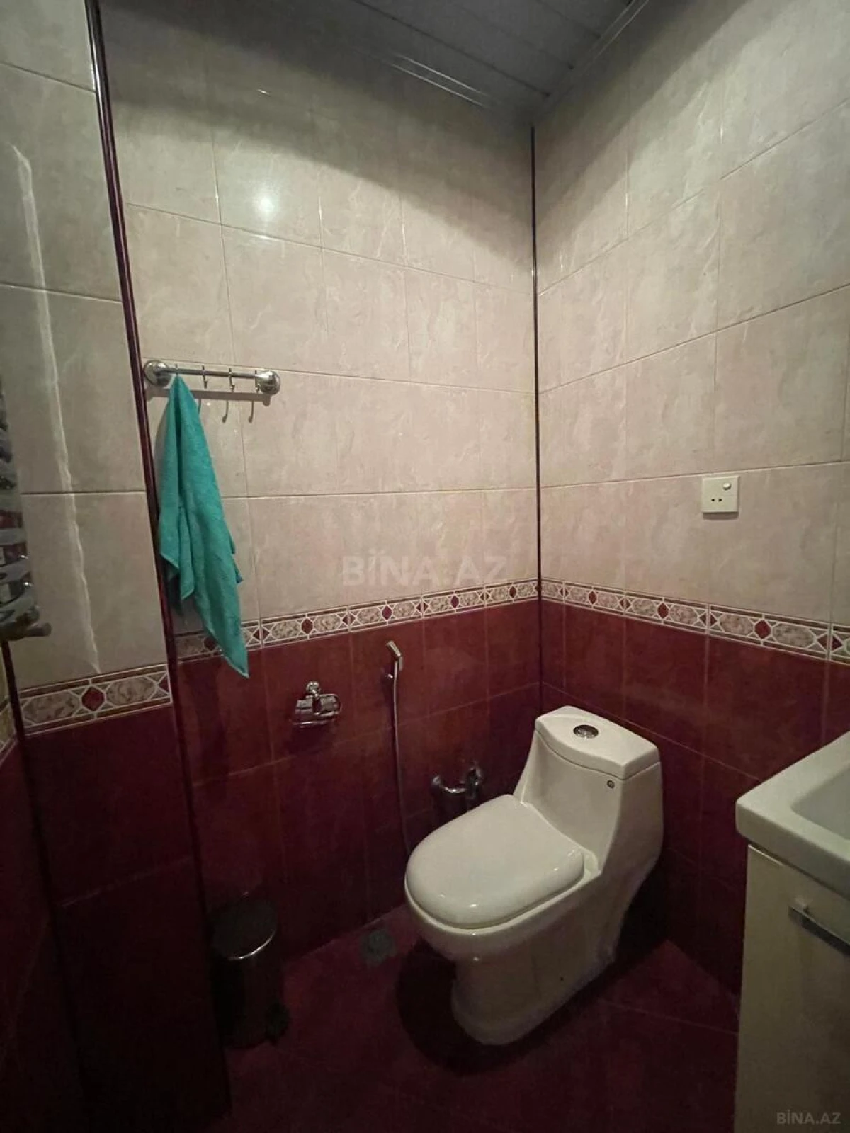 Kirayə verilir 4 otaqlı mənzil 168 m²