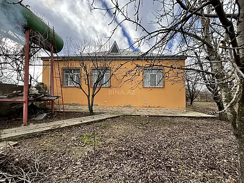 Satılır 4 otaqlı həyət evi 100 m²