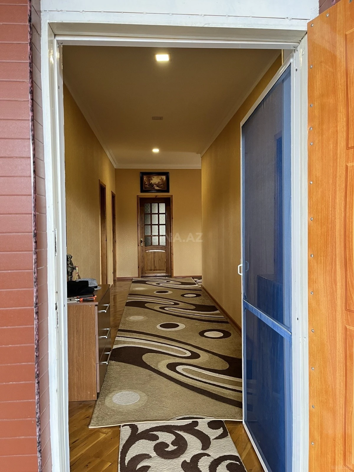 Satılır 4 otaqlı həyət evi 100 m²