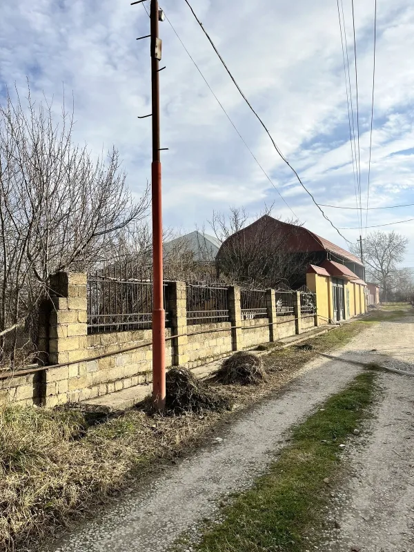 Satılır 4 otaqlı həyət evi 100 m²