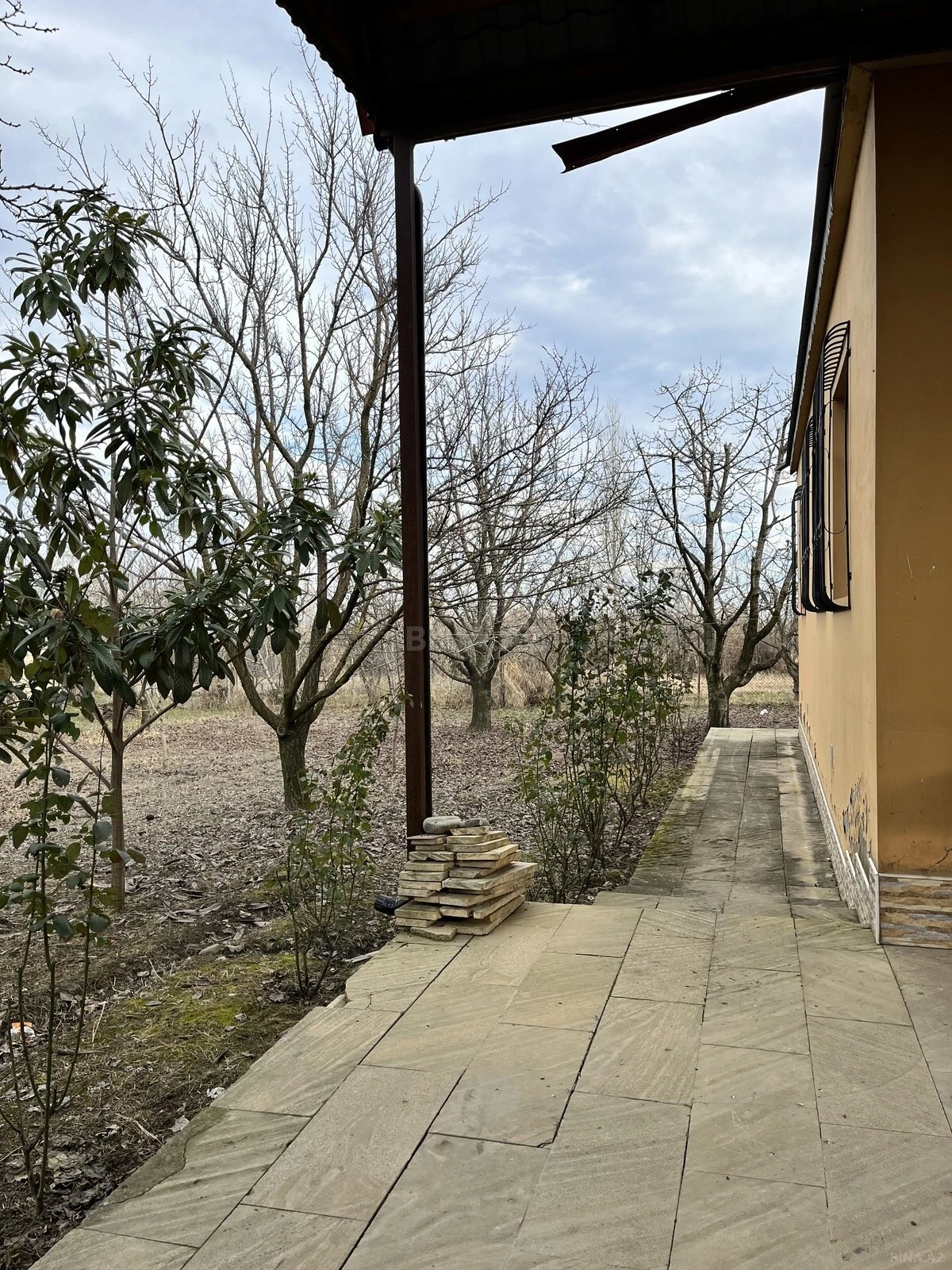 Satılır 4 otaqlı həyət evi 100 m²