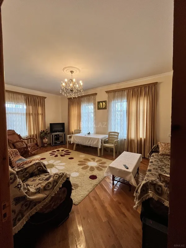 Satılır 4 otaqlı həyət evi 100 m²