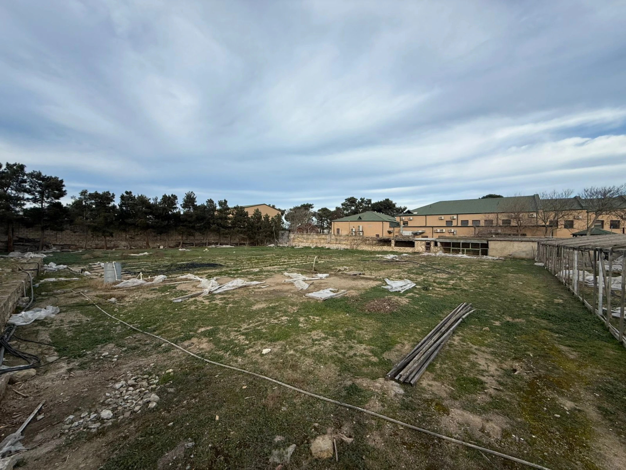 Satılır torpaq sahəsi 28 m²