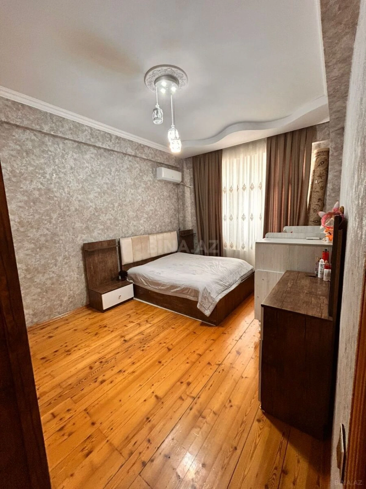 Satılır 3 otaqlı mənzil 89 m²