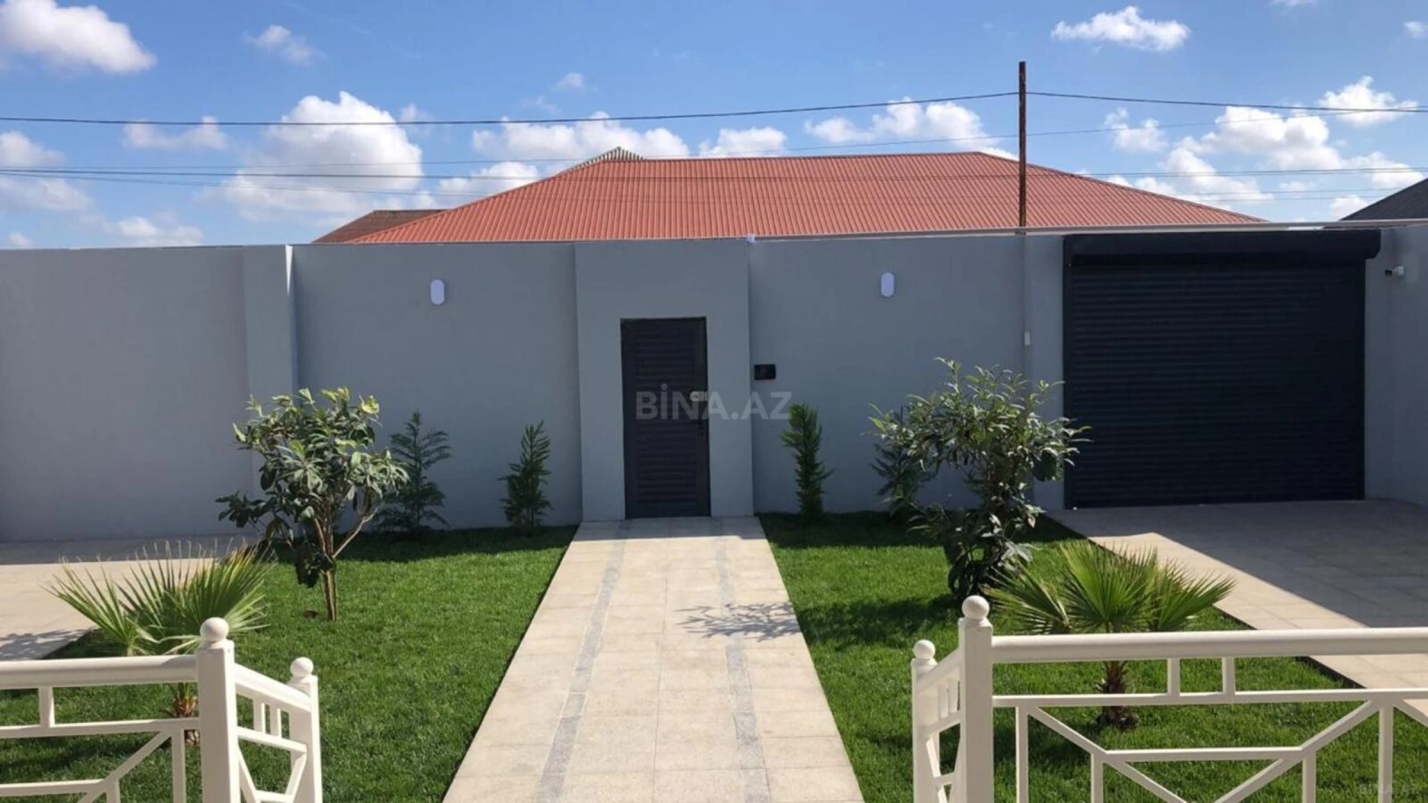 Satılır 3 otaqlı həyət evi 104 m²