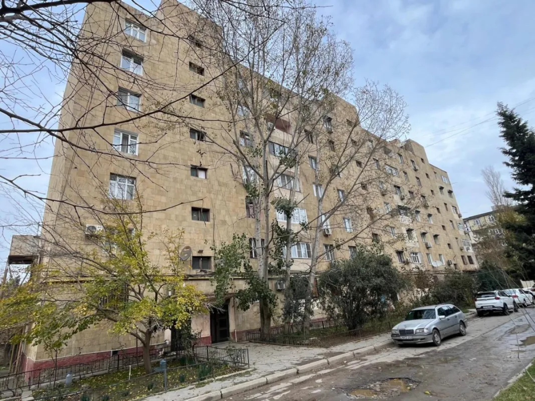 Satılır 2 otaqlı mənzil 65 m²