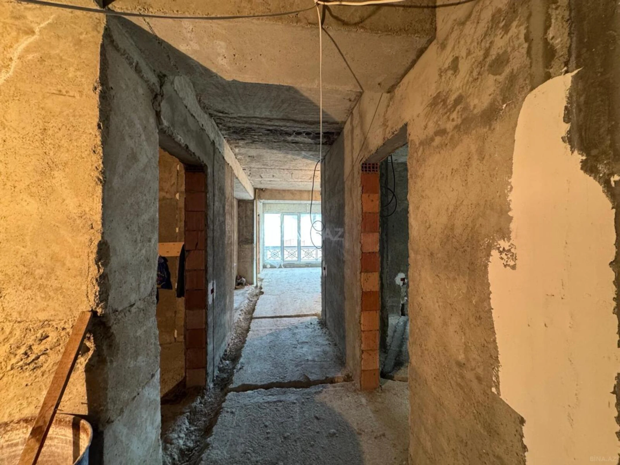 Satılır 3 otaqlı mənzil 120 m²