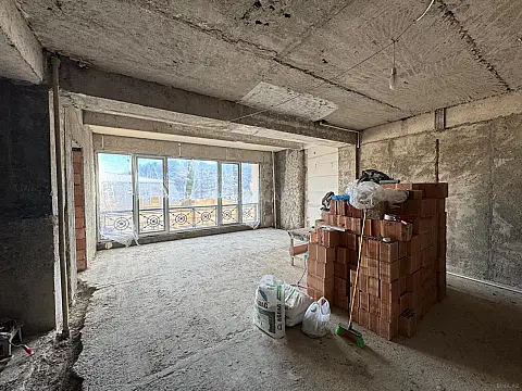 Satılır 3 otaqlı mənzil 120 m²