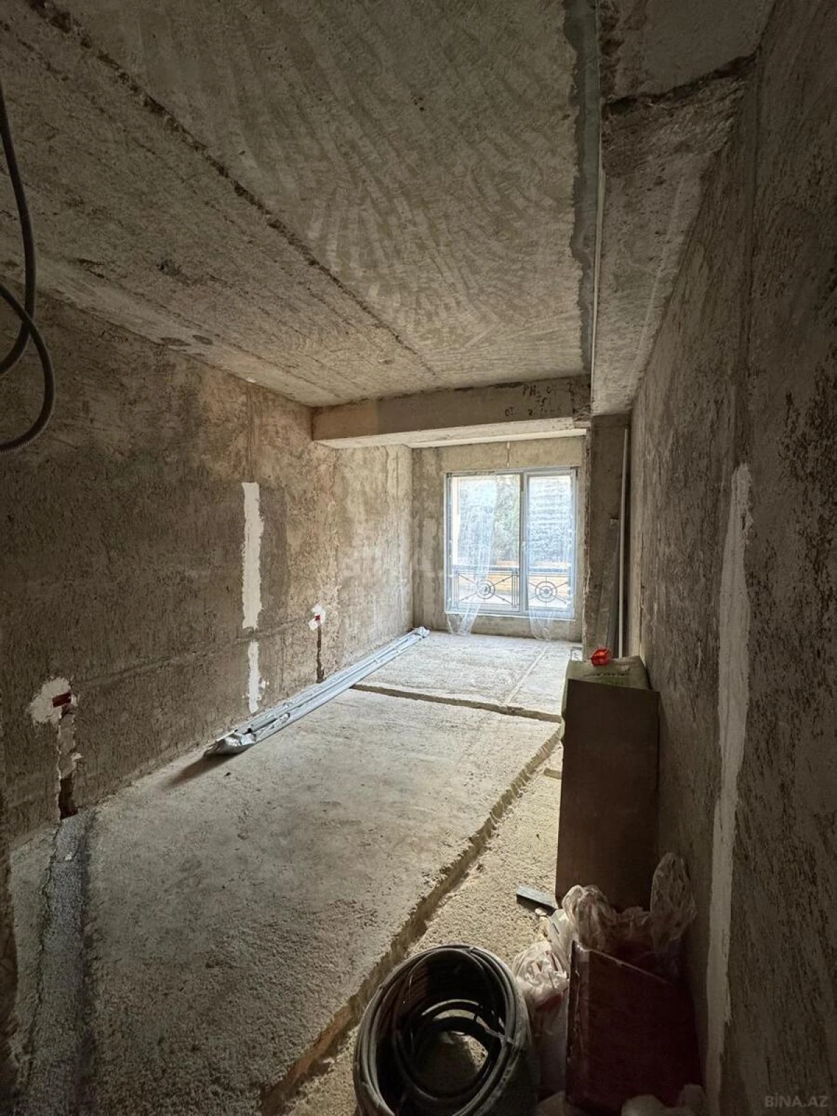 Satılır 3 otaqlı mənzil 120 m²