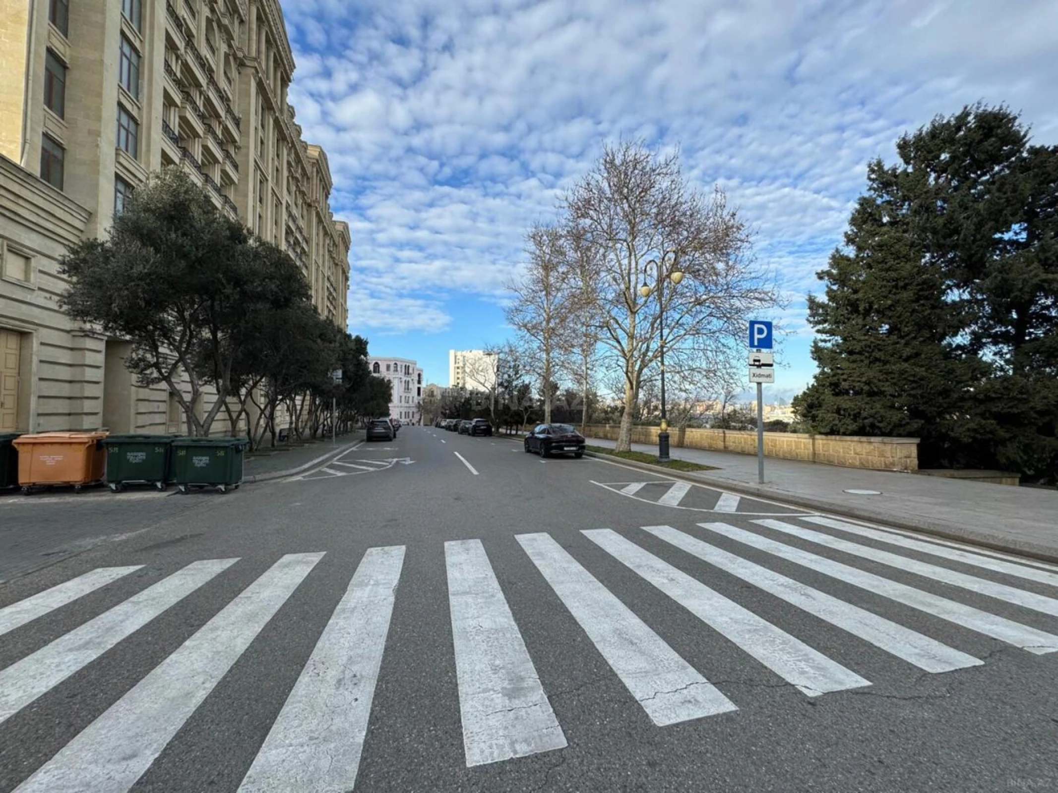 Satılır 3 otaqlı mənzil 120 m²