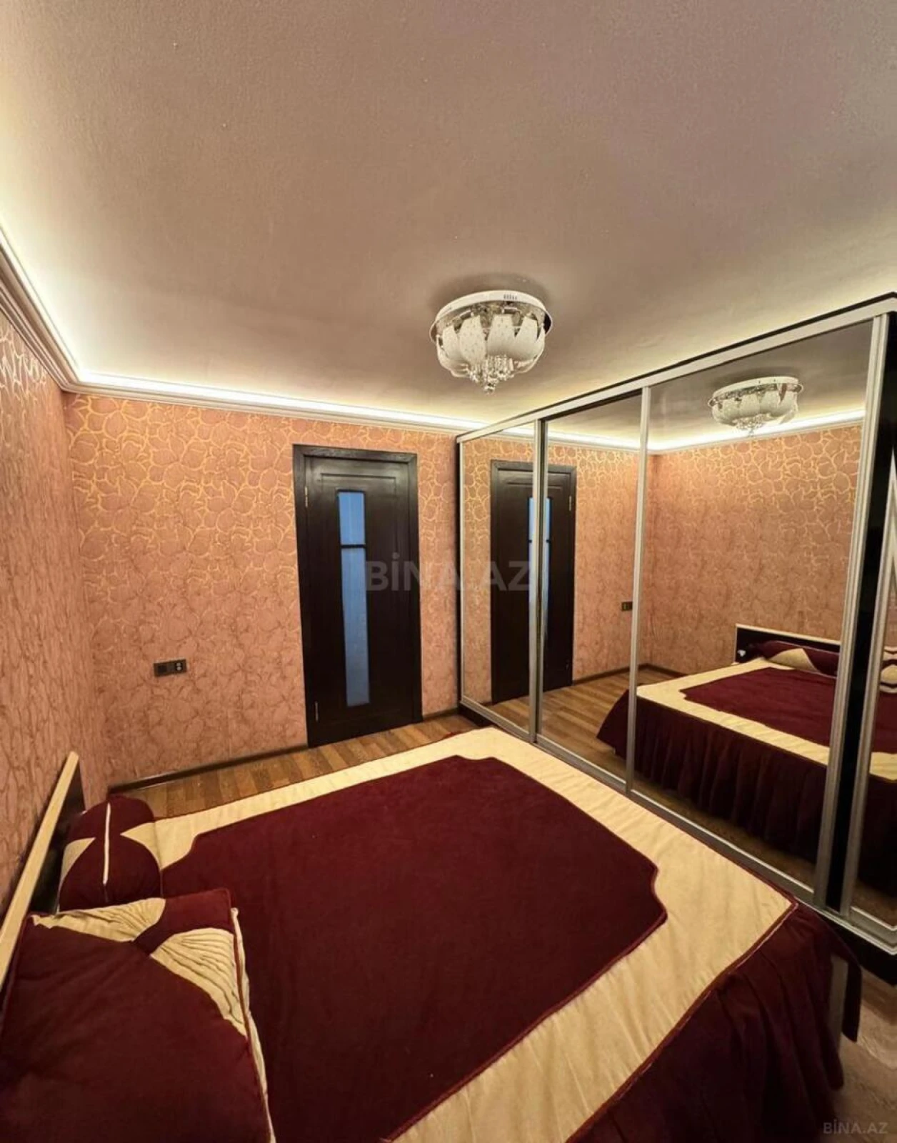 Satılır 2 otaqlı mənzil 55 m²