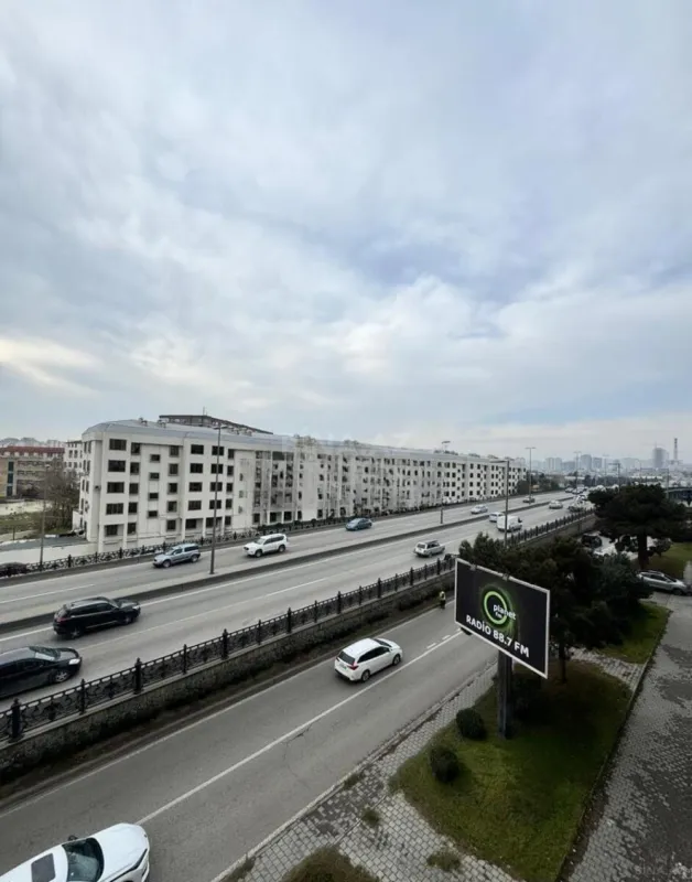 Satılır 2 otaqlı mənzil 55 m²