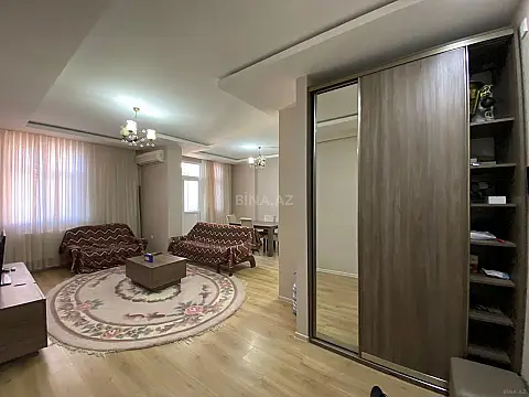 Kirayə verilir 2 otaqlı mənzil 70 m²