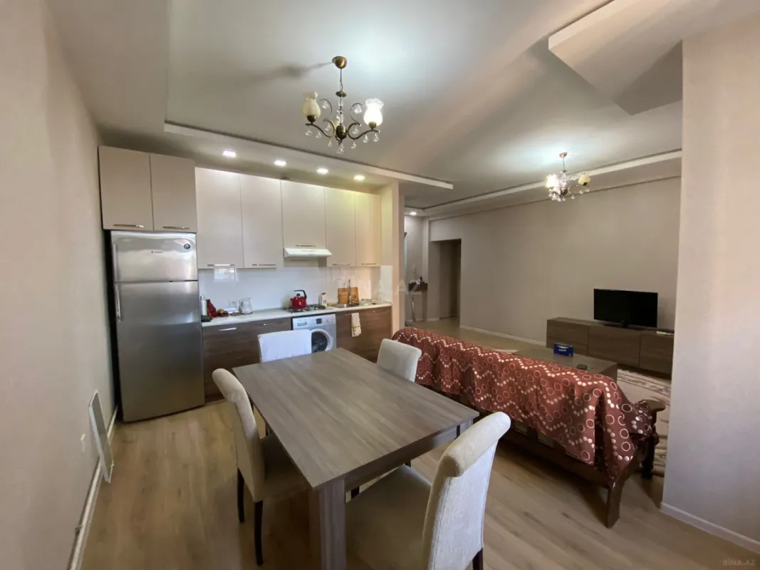 Kirayə verilir 2 otaqlı mənzil 70 m²