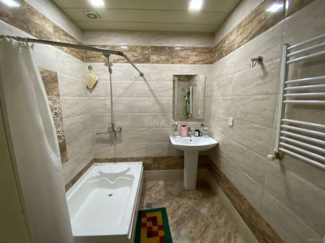 Kirayə verilir 2 otaqlı mənzil 70 m²