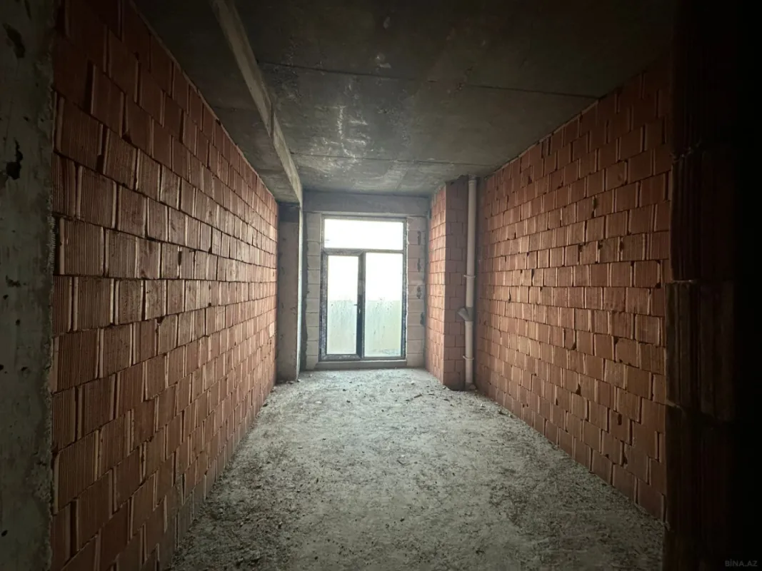 Satılır 2 otaqlı mənzil 104.2 m²