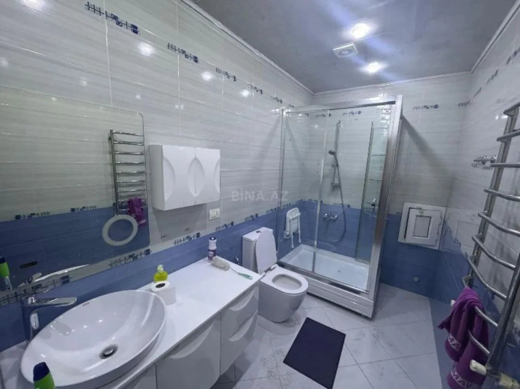 Kirayə verilir 2 otaqlı mənzil 101 m²
