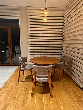 Kirayə verilir 2 otaqlı mənzil 87 m²
