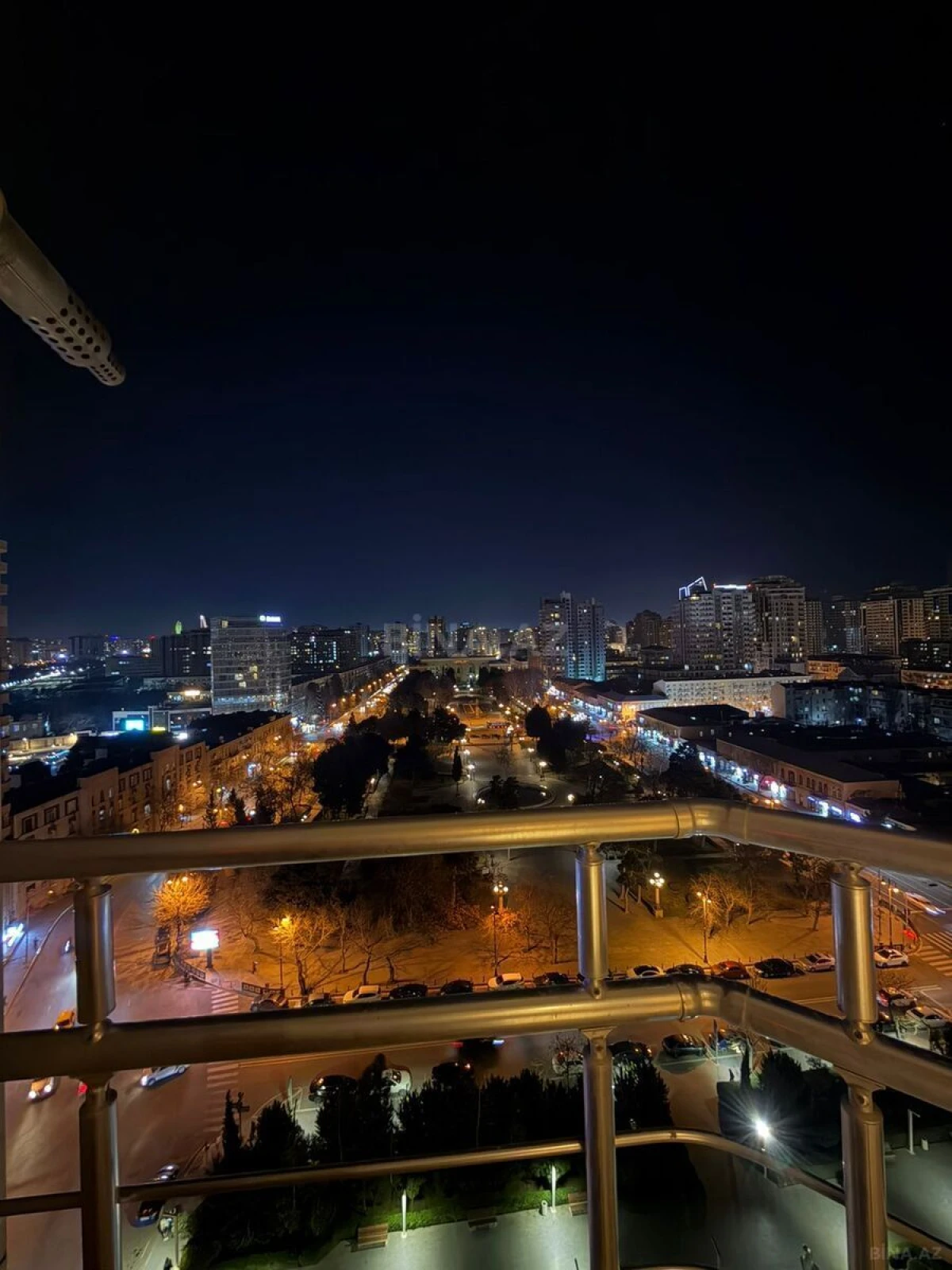 Kirayə verilir 2 otaqlı mənzil 87 m²